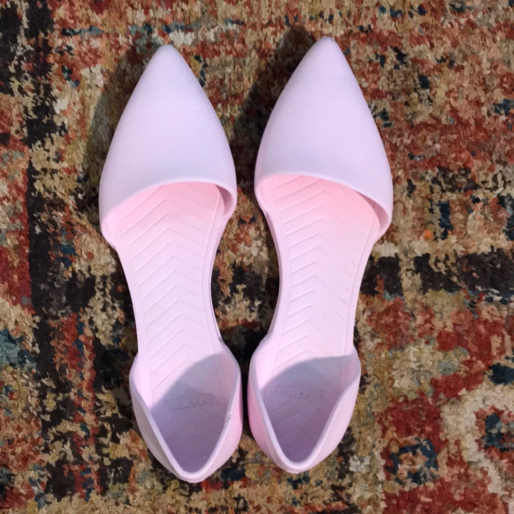 Native Audrey d’Orsay flats— minor flaw